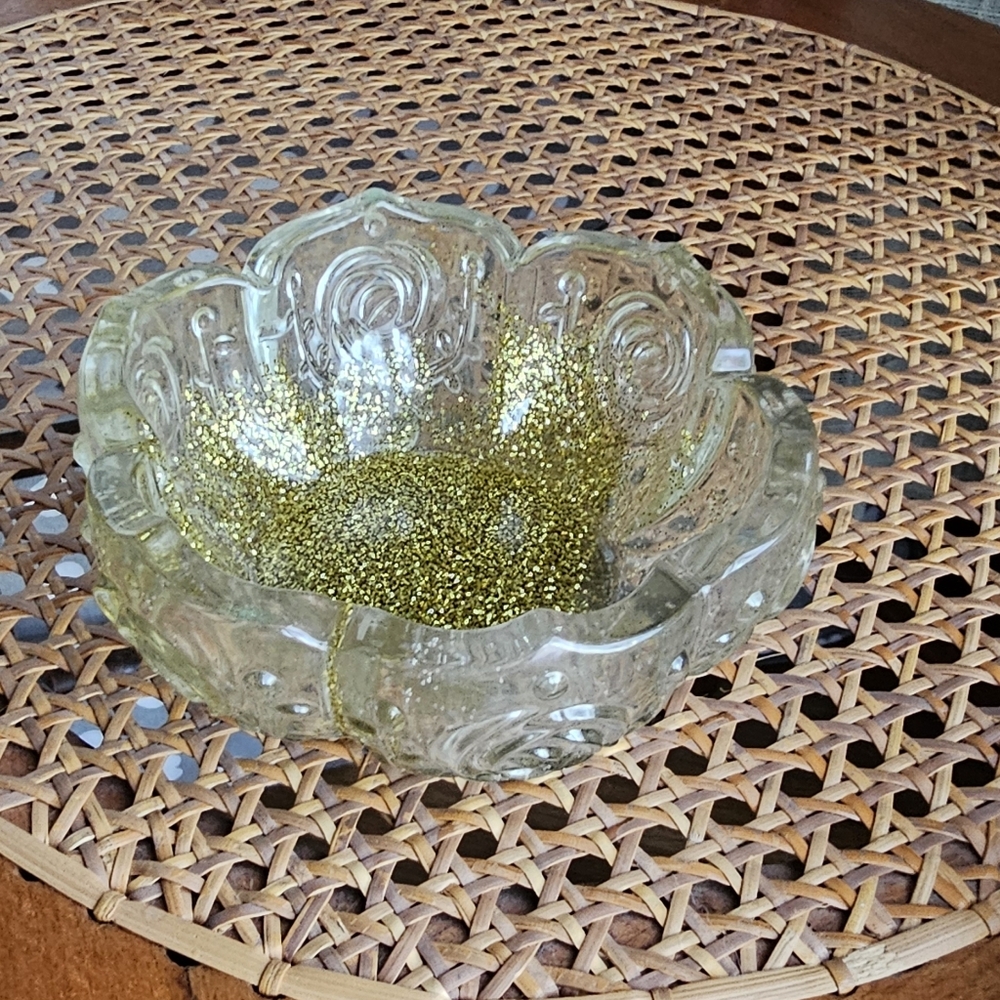 Handmade Resin Beautiful Beacons Gold Glitter Trinket Bowl